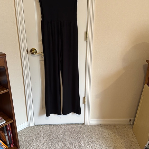 Women's Black Sleeveless jumpsuit - ribbed stretchy polyester - Picture 2 of 7